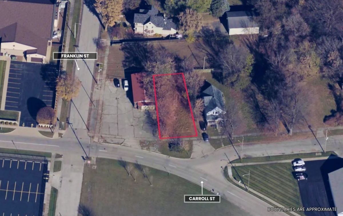 Decorative background for 311 CARROLL ST, SAGINAW, MI 48607 image 8
