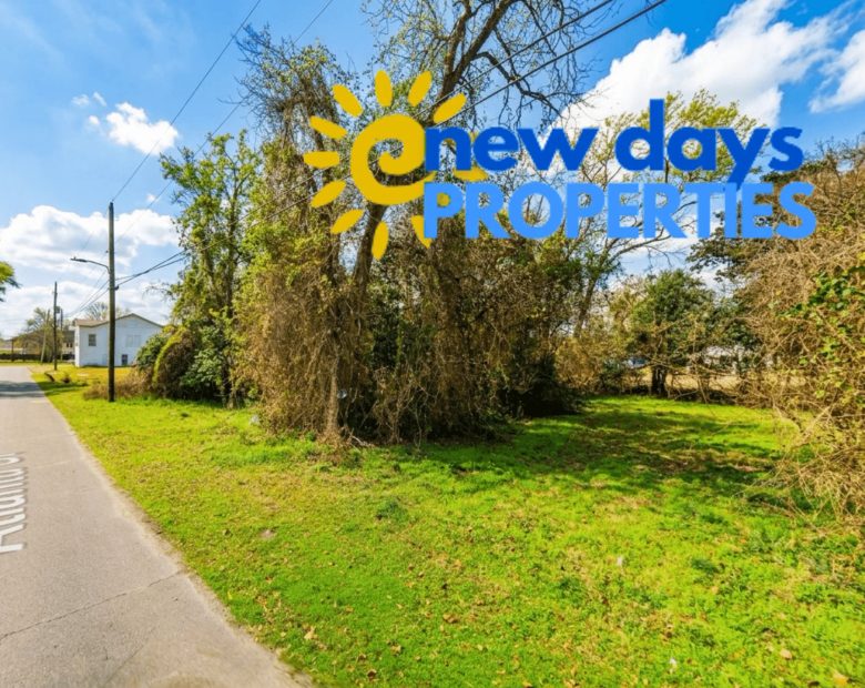 0.11-Acre Investment Lot Close to City in Forrest County, MS