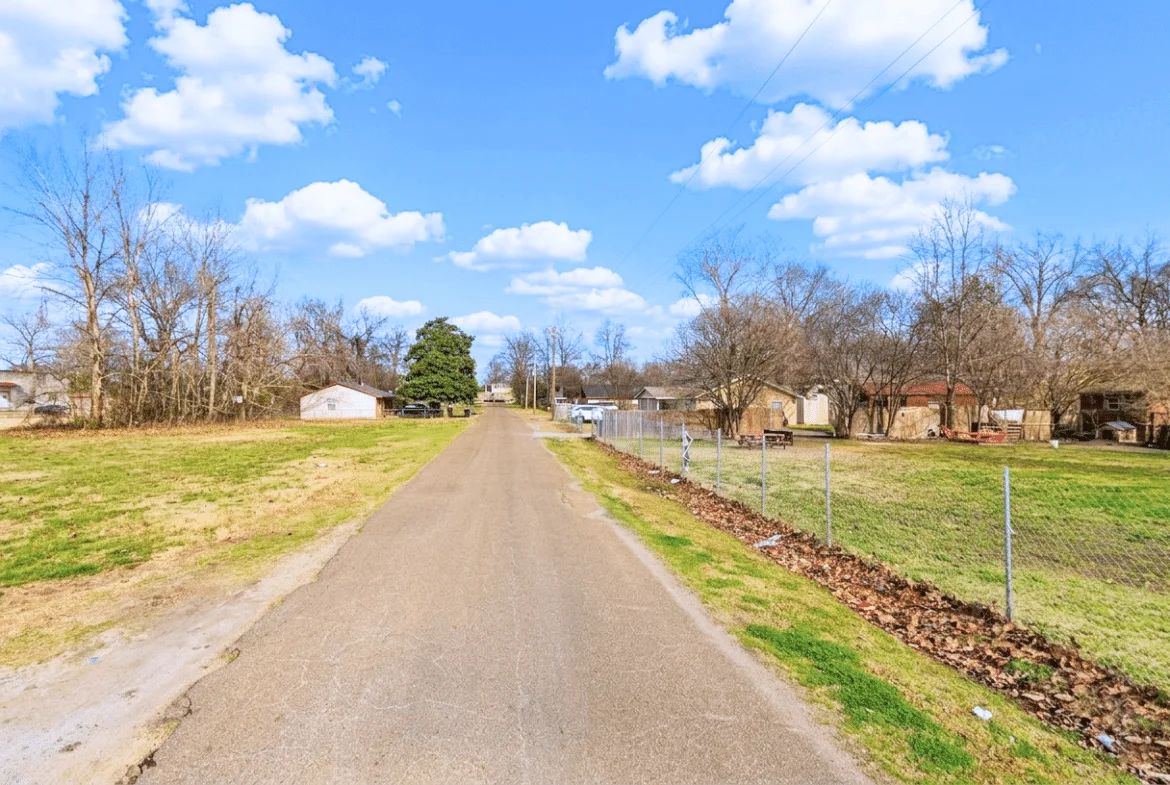 0.03 Downtown Clarksdale Lot - Image 2