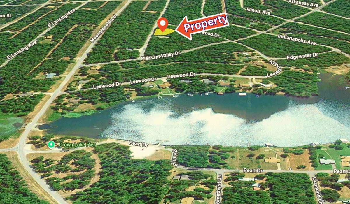 Decorative background for 0.47 Acre Near Crown Lake – Horseshoe Bend, AR! image 10