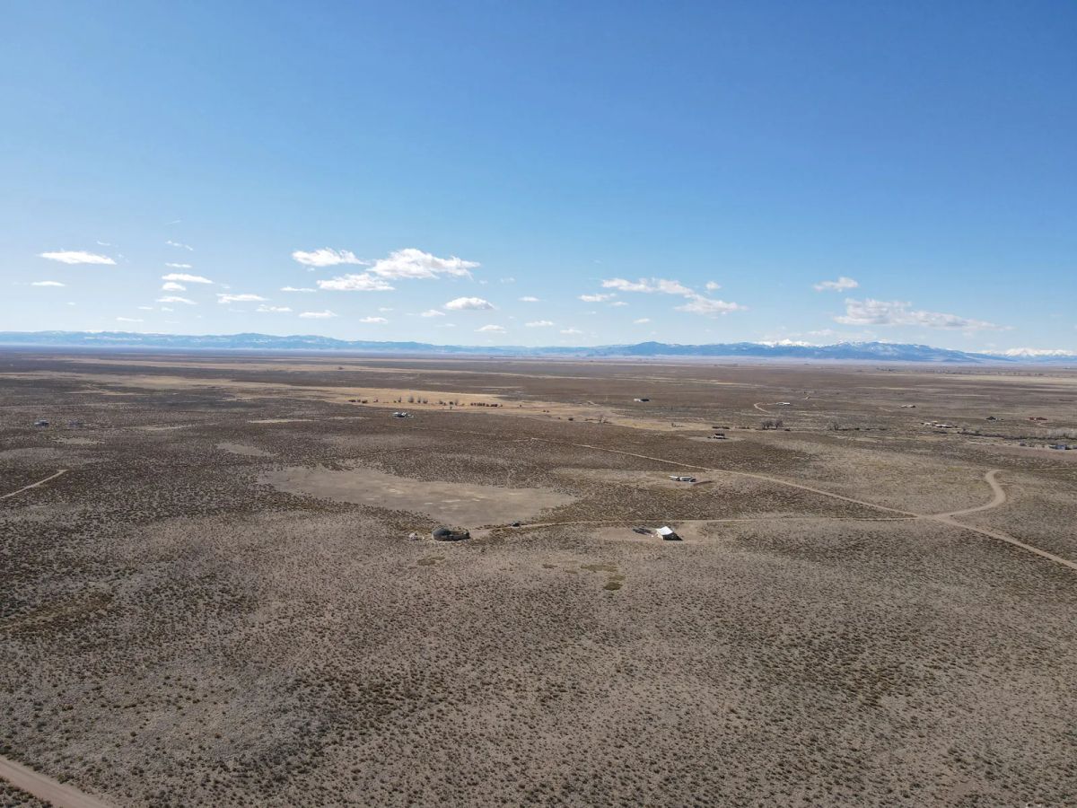 Decorative background for High Desert Plains Oasis image 10