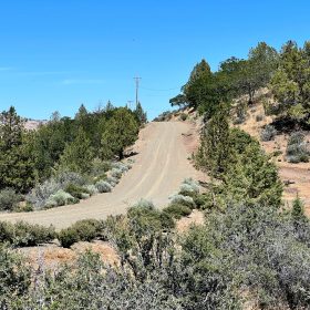 Great View Property, Power is Nearby in Siskiyou County, CA