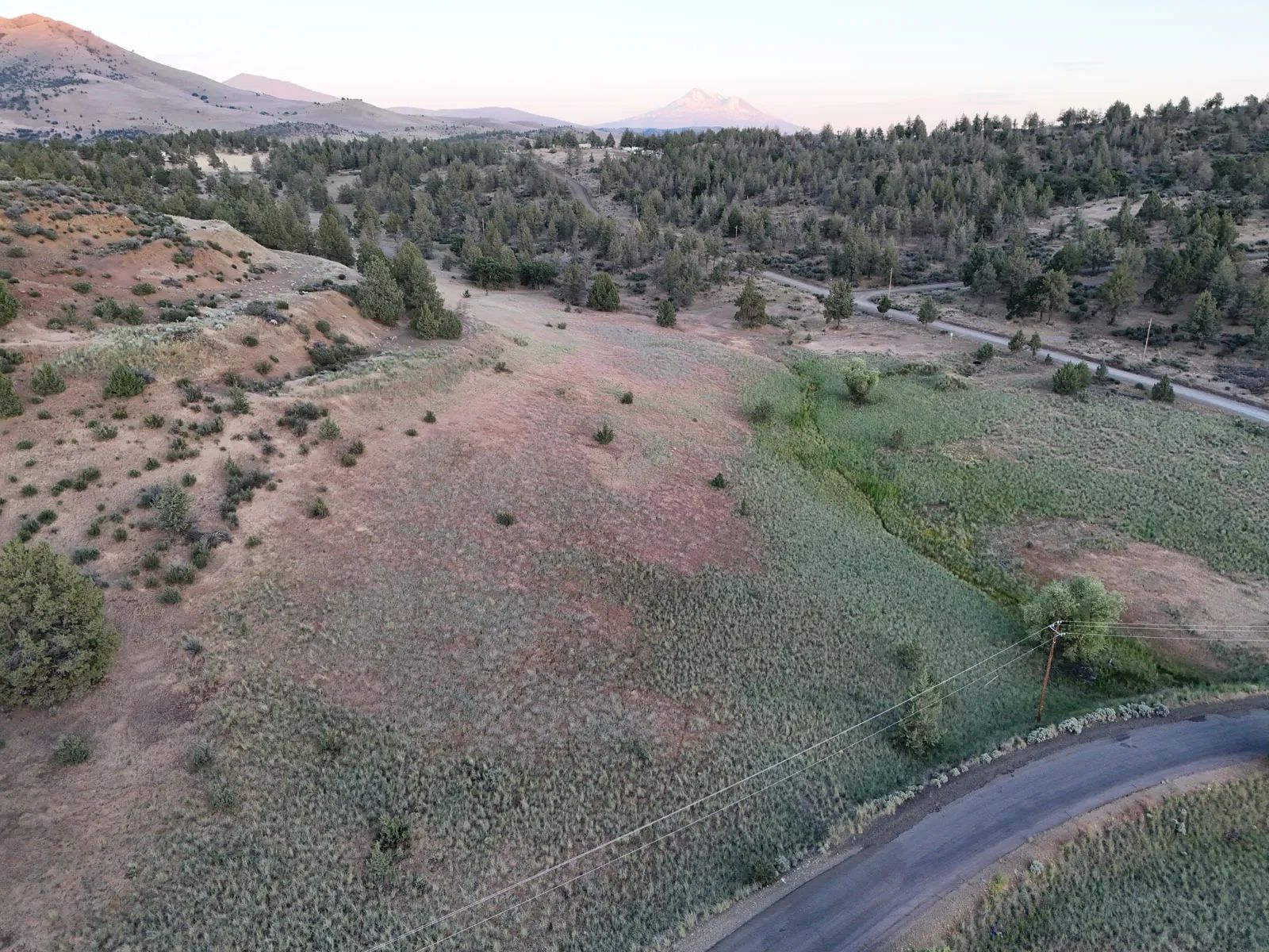 Power Close, Valley Views in Siskiyou County, CA