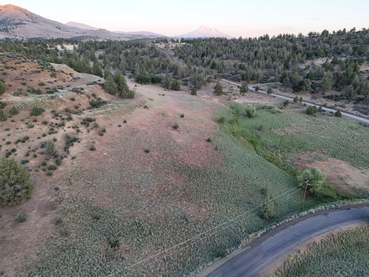 Power Close, Valley Views - Main image