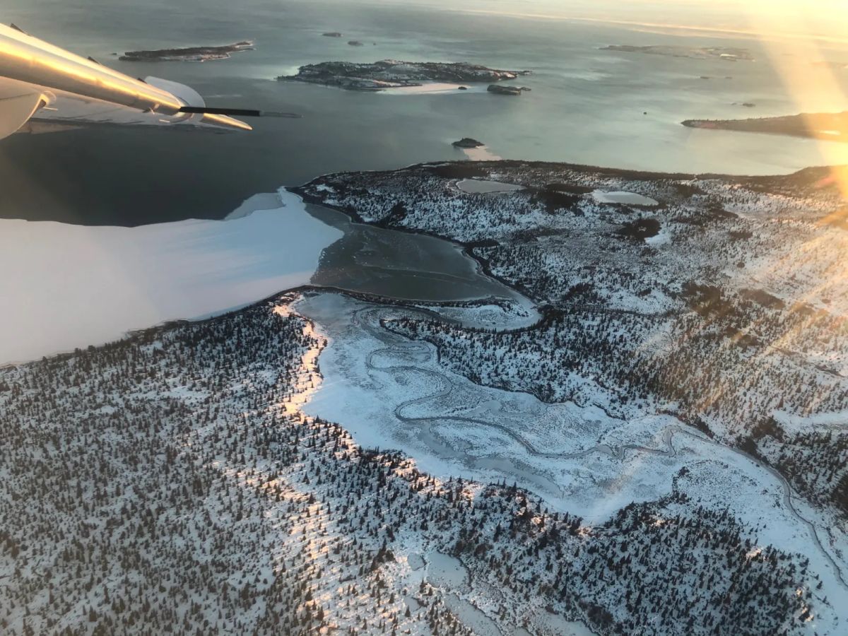 Decorative background for Over 850 Feet of Lake Frontage on Largest Lake in Alaska image 14