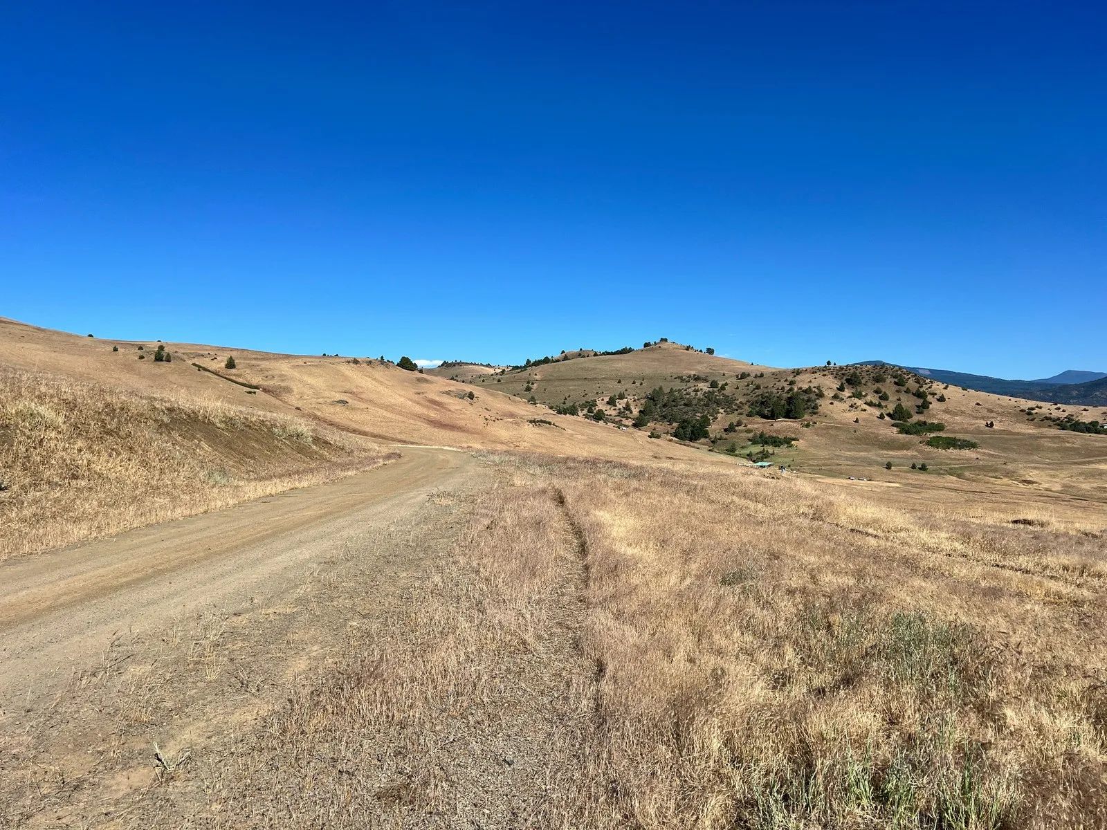 Large Propery near Iron Gate Resevior in Siskiyou County, CA