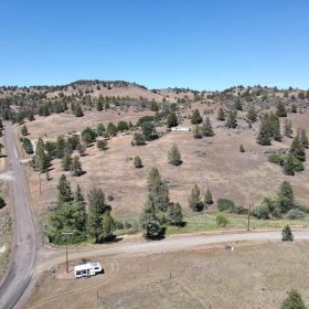 Close to Klamath River, Great Views, Power at Street in Siskiyou County, CA