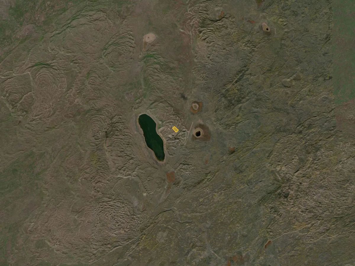 Decorative background for 4.8 Acres near Dune Lake image 13