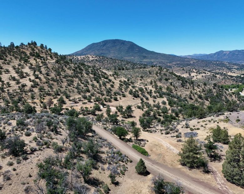 Dead End Street, Mostly Level Property in Siskiyou County, CA