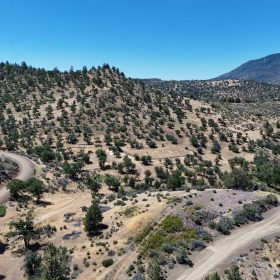 Dead End Street, Mostly Level Property in Siskiyou County, CA