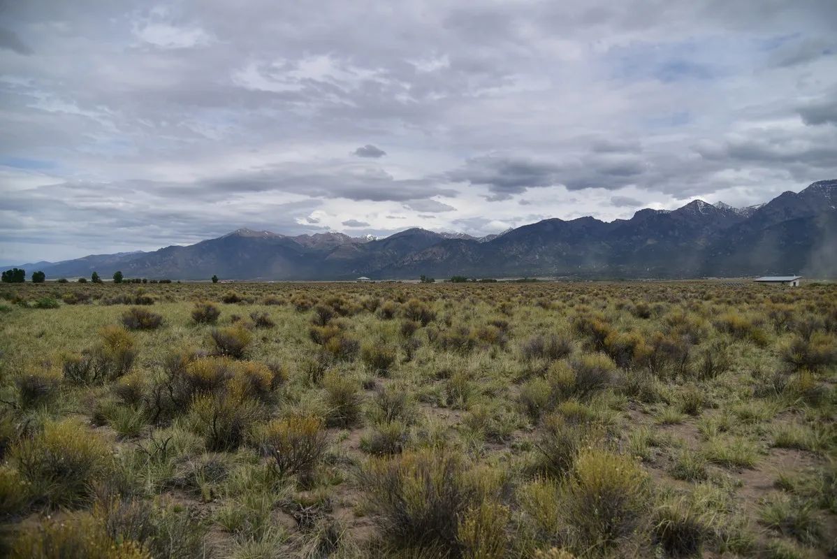Decorative background for Over 3 Acres near Crestone CO image 6