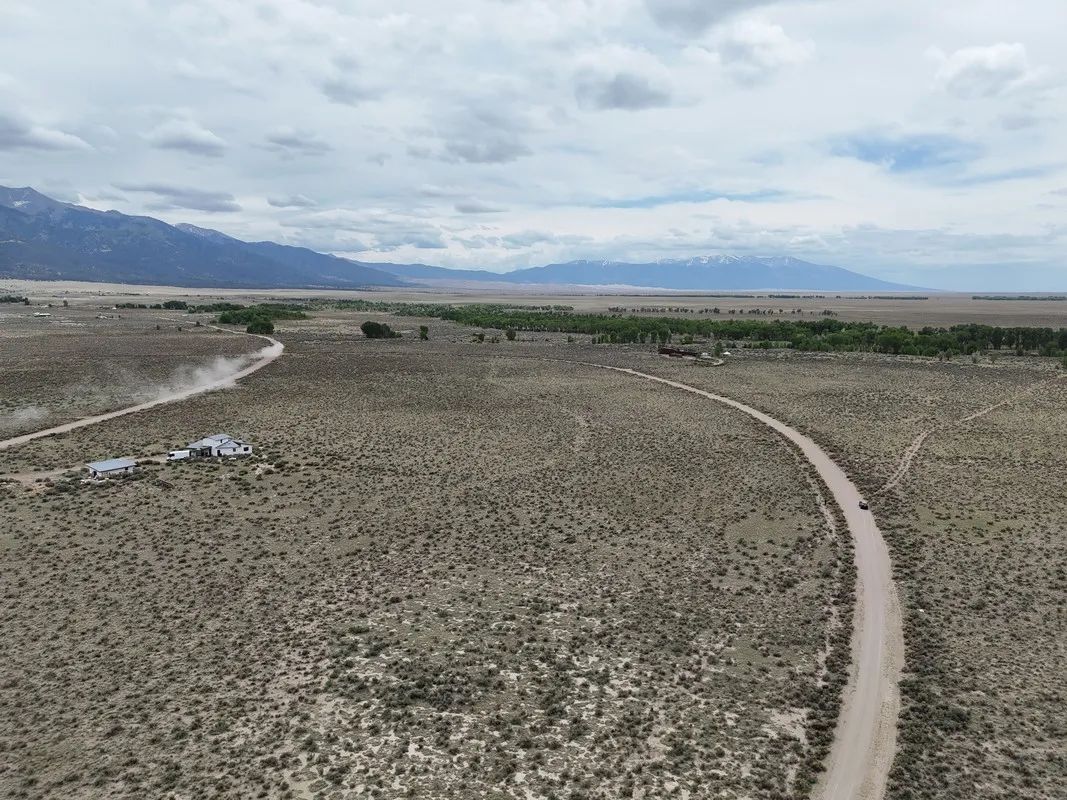 Decorative background for Over 3 Acres near Crestone CO image 12