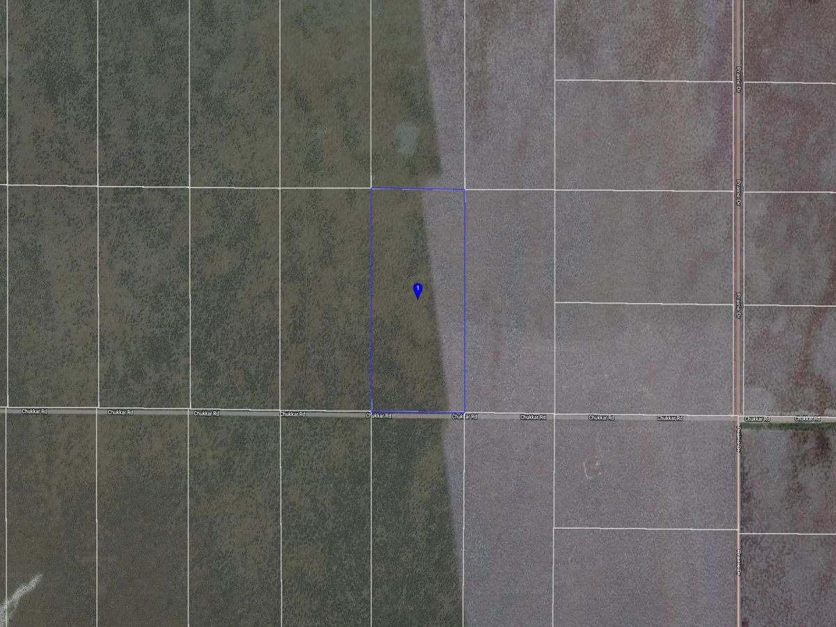 Decorative background for 1 Hour from Susanville, Nice 20 Acres image 16