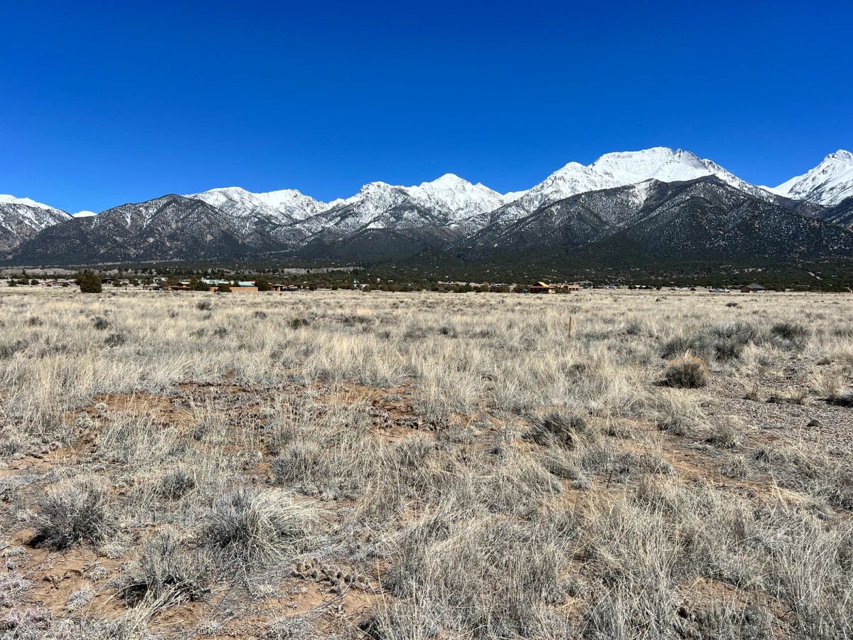 Decorative background for Expansive Land with Scenic Mountain Views image 6