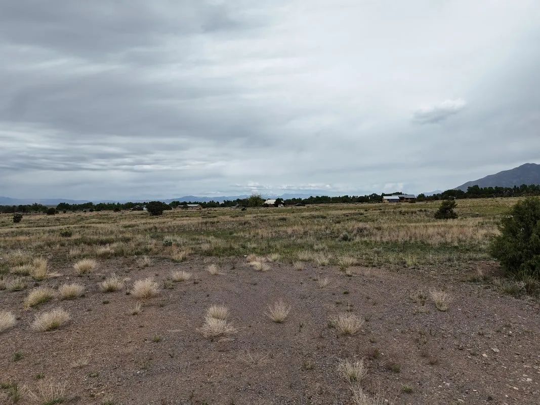 Quiet Cul da Sac Location - Image 3