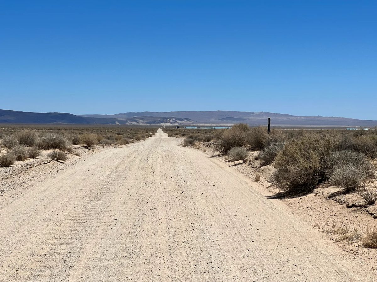 Near Barstow CA - Image 4