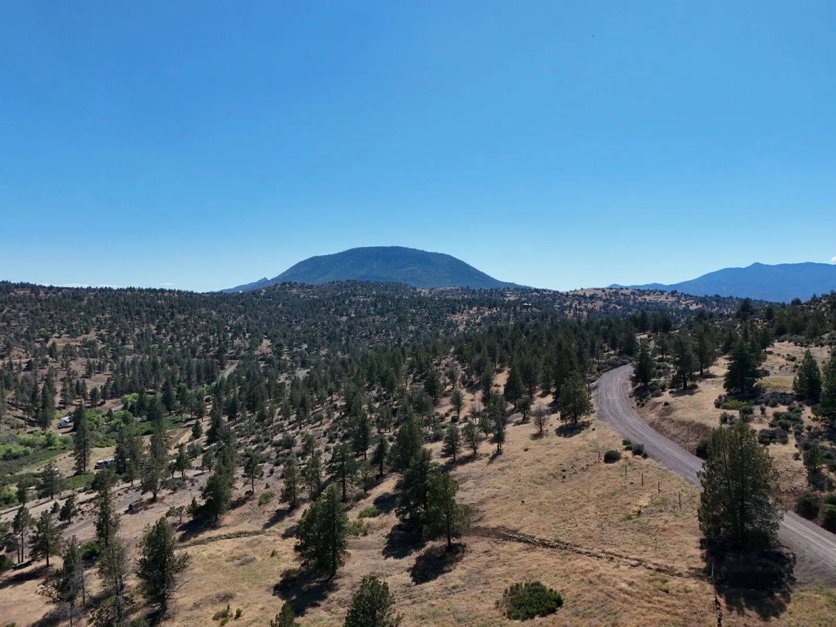 Elevated View Property with Gravel Road Access - Image 2