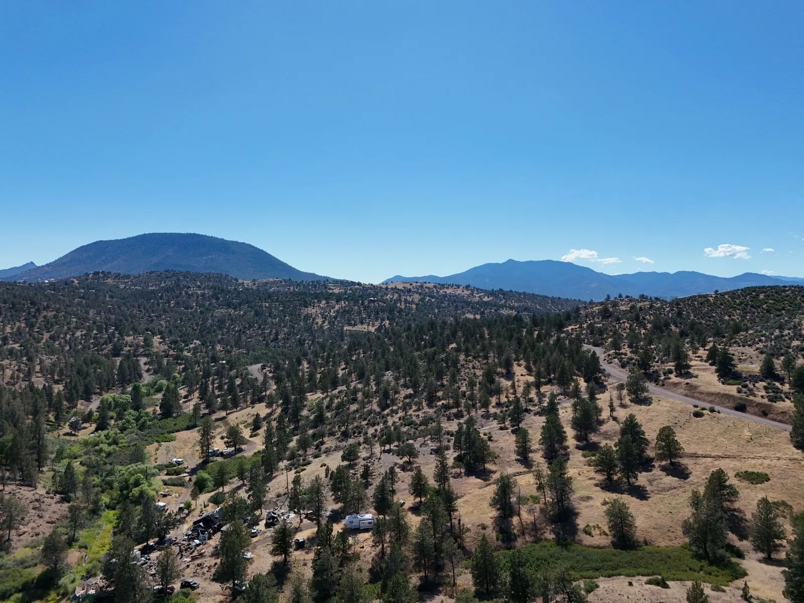 Elevated View Property with Gravel Road Access in Siskiyou County, CA