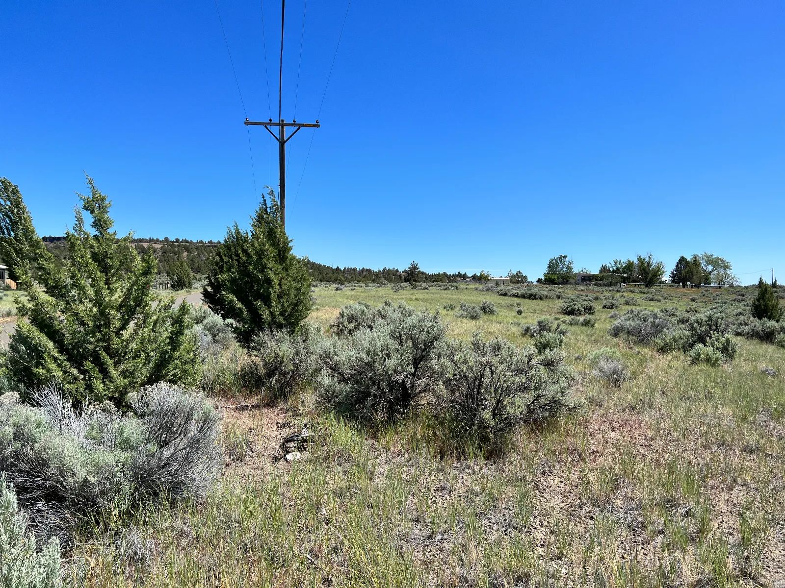 Nearly an Acre, Close to Highway and Short Drive to Alturas in Modoc County, CA