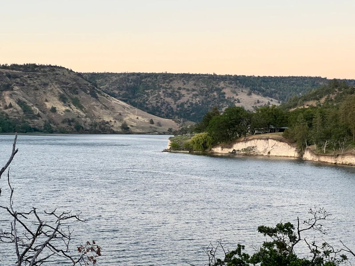 Klamath River Waterfront - Image 4