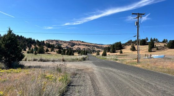 Paved Road, Power, Great Build/Retreat Location in Siskiyou County, CA