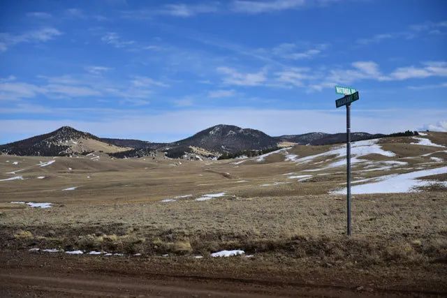 Decorative background for World Class Skiing Short Drive image 8