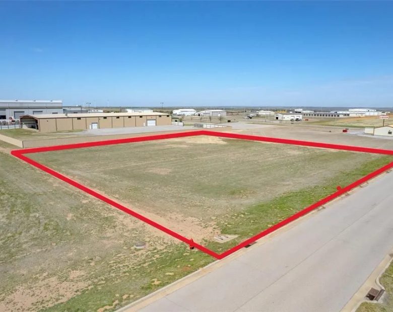 1.28 Acre Commercial Lot on N Broadway Blvd, Hinton, OK in Caddo County, OK