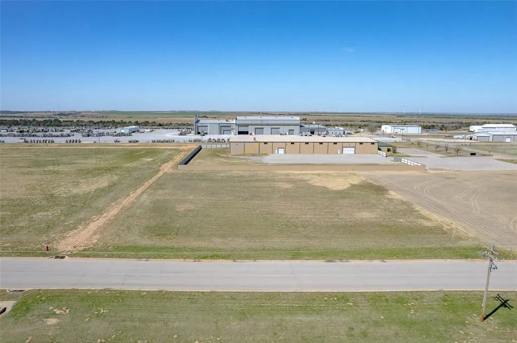 1.28 Acre Commercial Lot on N Broadway Blvd, Hinton, OK - Image 4