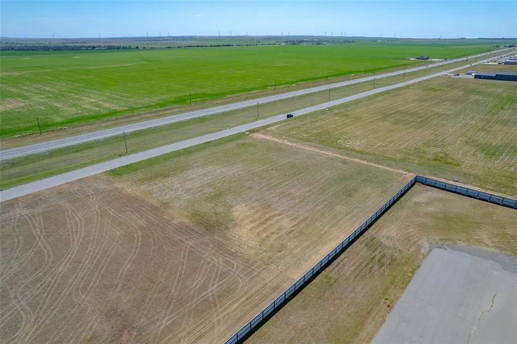 Decorative background for 1.28 Acre Commercial Lot on N Broadway Blvd, Hinton, OK image 10