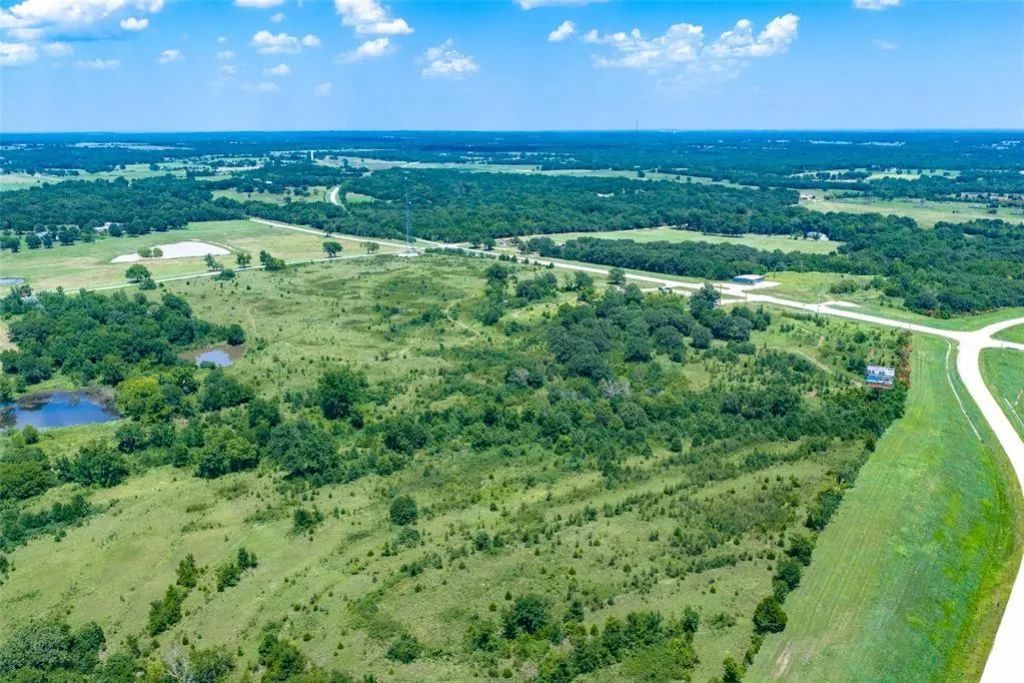 Decorative background for 53.68 Acres at I-40 Exit 212 Interchange - Okemah, OK image 5