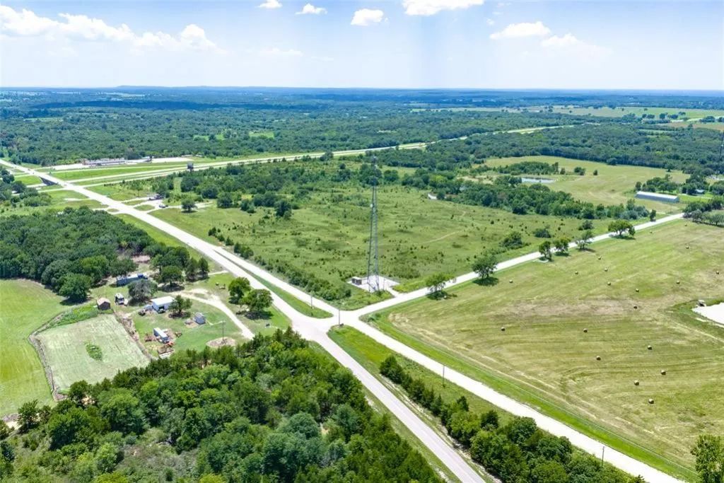 Decorative background for 53.68 Acres at I-40 Exit 212 Interchange - Okemah, OK image 11