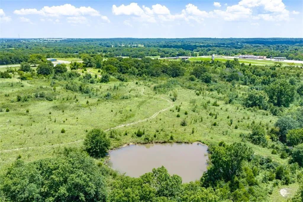 Decorative background for 53.68 Acres at I-40 Exit 212 Interchange - Okemah, OK image 15