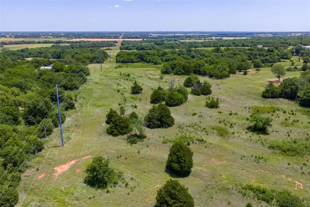 Decorative background for 46.75 Acres in Washington, OK - Pasture, Trees & Pond image 20