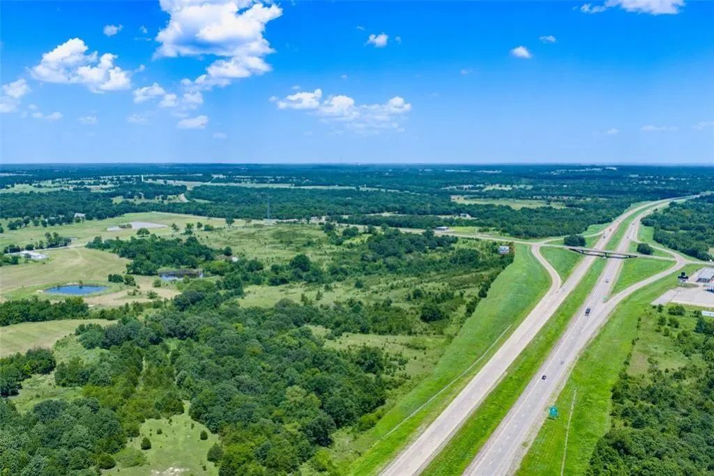 Decorative background for 10.5 Acres - Corner of I-40 & Hwy 56, Exit 212 - Okemah, OK image 20
