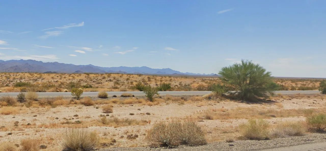 Your Off-Grid Paradise Starts Right Here! in Mohave County, AZ