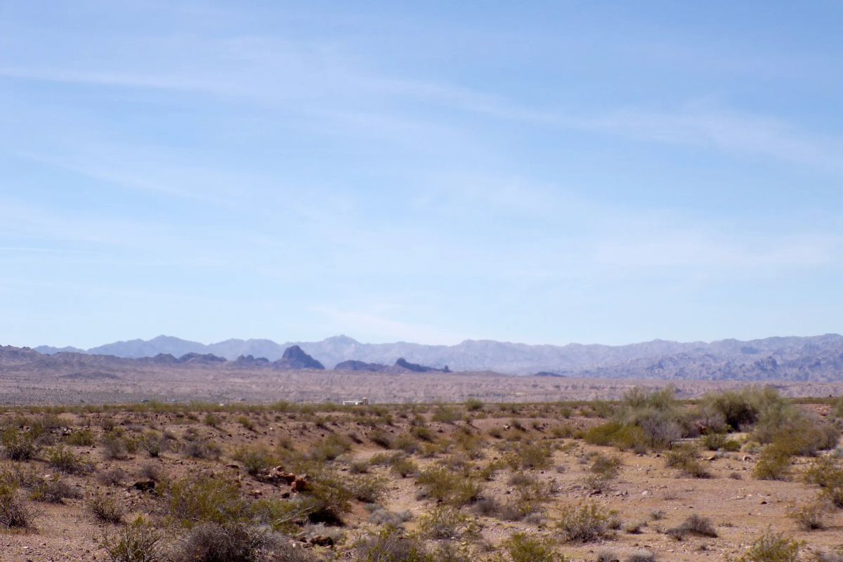 Decorative background for Affordable 1.25-Acre Arizona Land With the Peace & Privacy image 8
