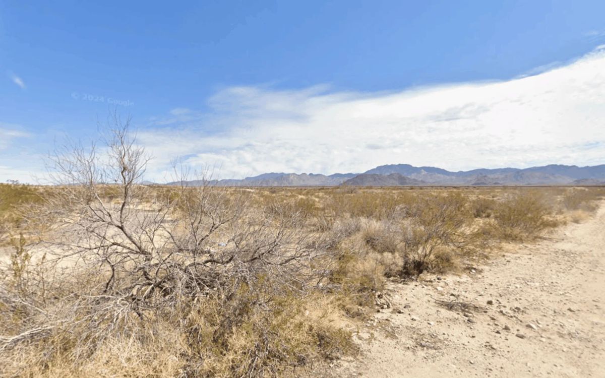 2.35 Acres Lots Just Minutes to Yucca and Kingman, AZ - Image 2