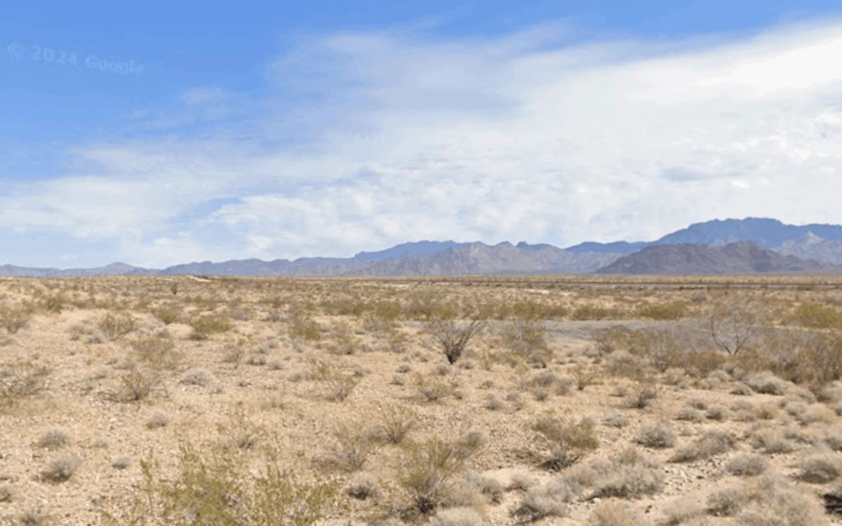2.35 Acres Lots Just Minutes to Yucca and Kingman, AZ - Image 3