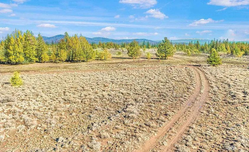 1.54 Acres Of Multi-Purpose Land In Scenic Chiloquin, OR - Image 2