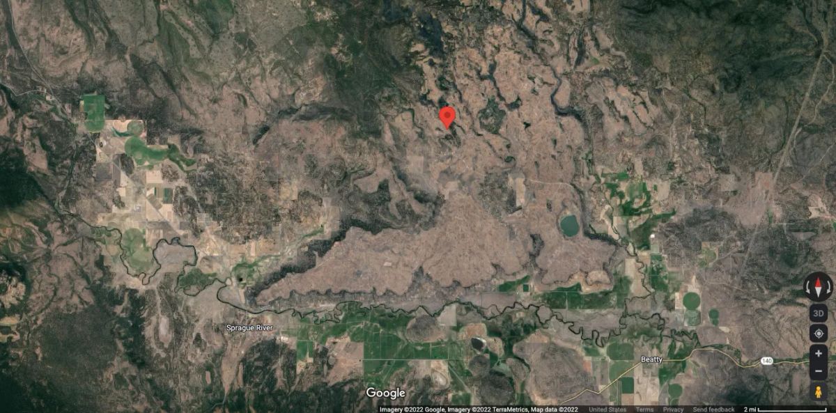 Decorative background for 1.54 Acres Of Multi-Purpose Land In Scenic Chiloquin, OR image 5