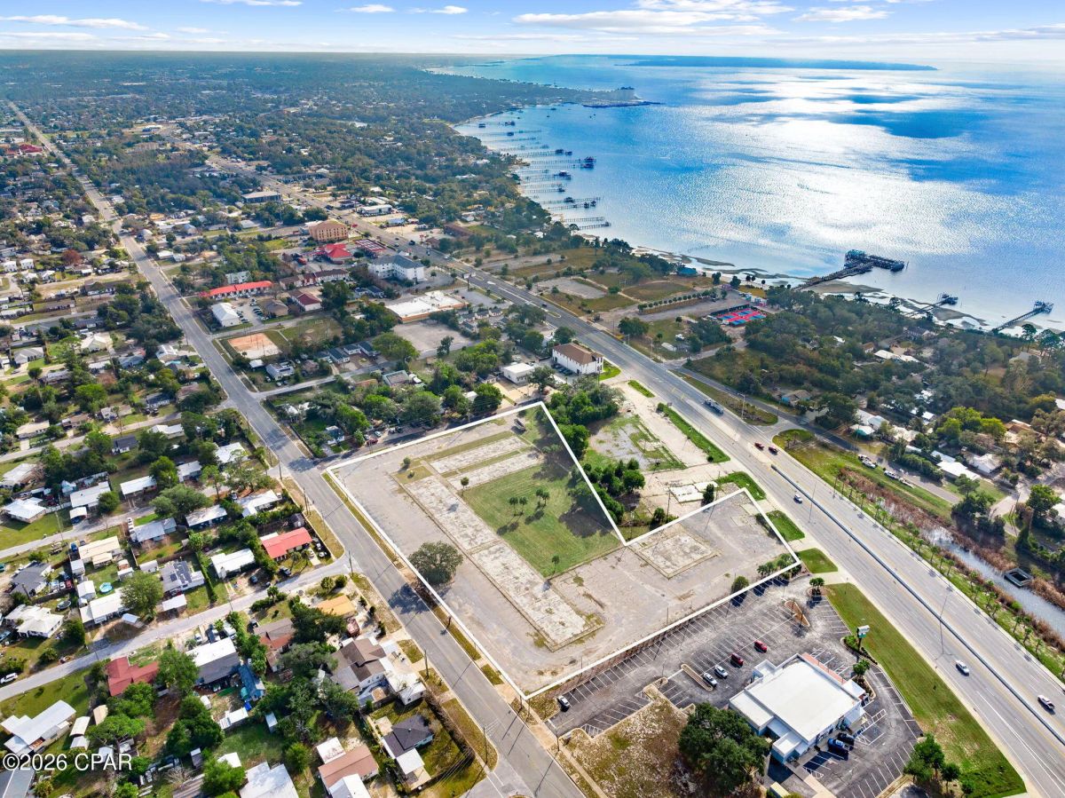 Decorative background for 4.77 Vacant Commercial Acres in Panama City, FL image 10