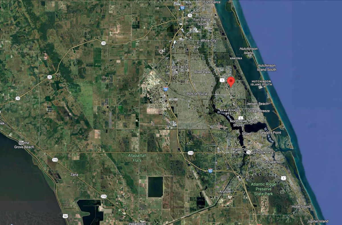 Decorative background for Residential Corner Lot for sale in Port St. Lucie, FL image 9