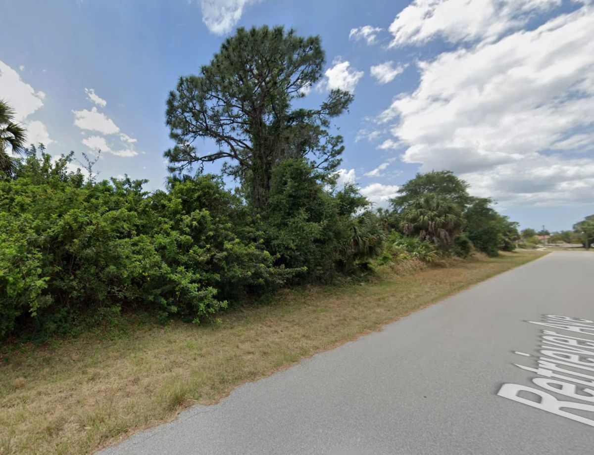 Decorative background for Undeveloped Residential Property in Port Charlotte image 7