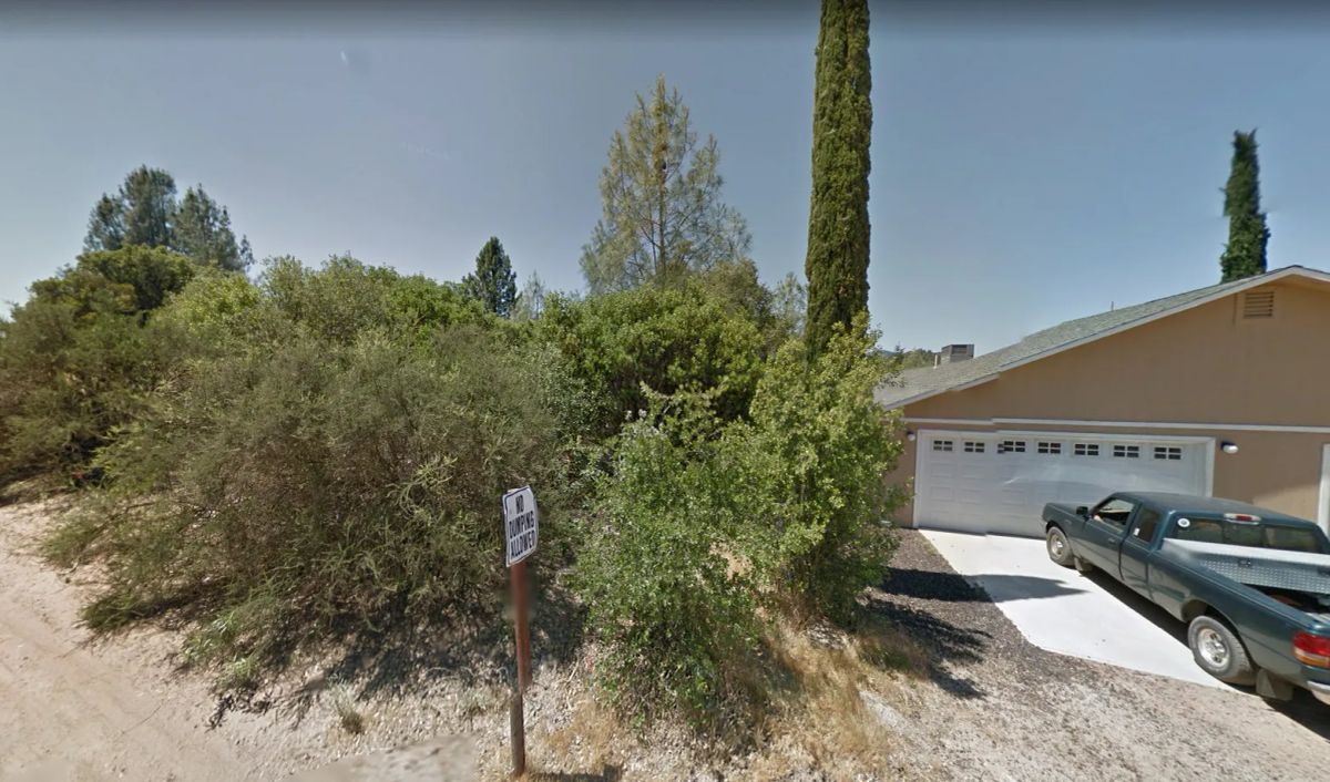 Decorative background for .11 Acres For Sale In Clearlake, CA image 6