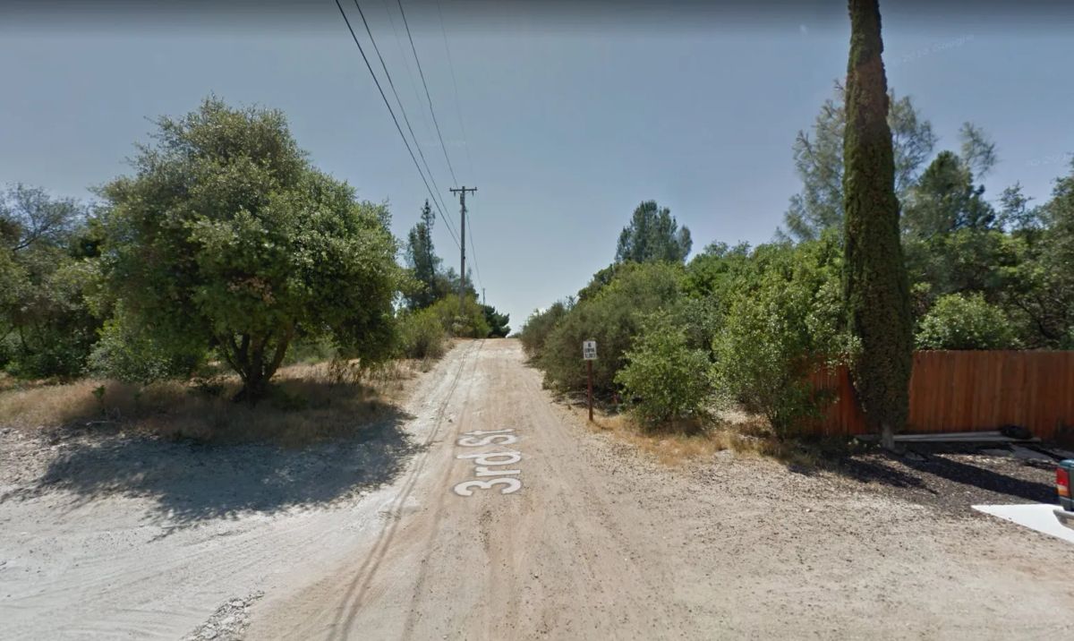 Decorative background for .11 Acres For Sale In Clearlake, CA image 7