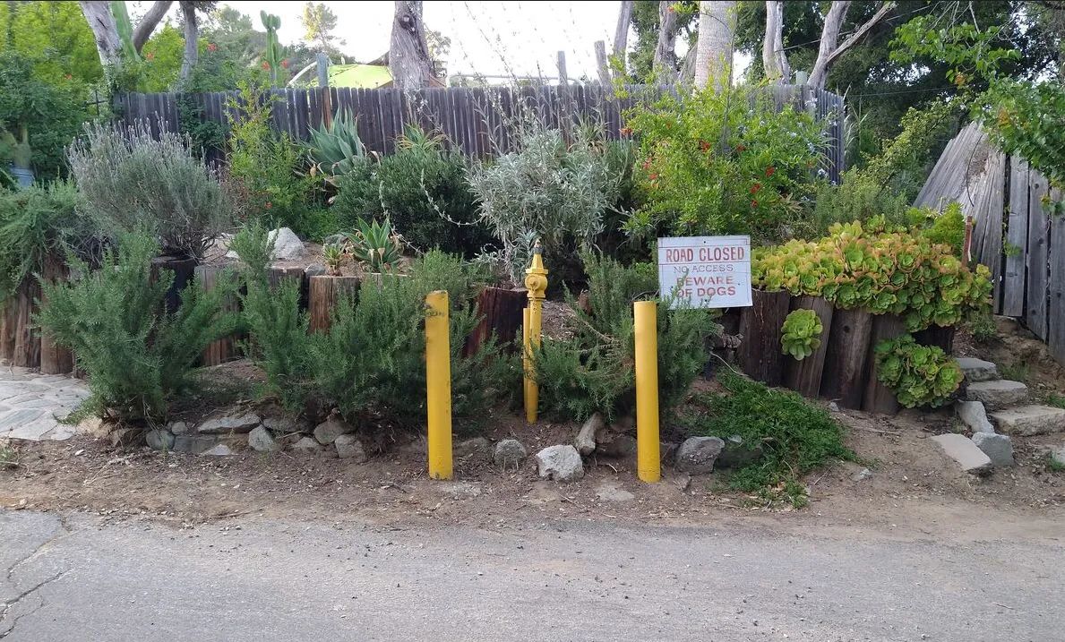 Decorative background for .17 Acres For Sale In Topanga, CA image 15
