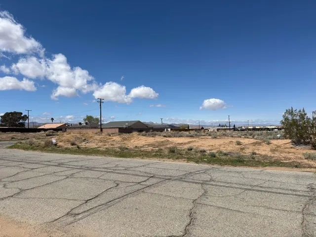 Decorative background for Vacant Corner Single Family Residential Lot in California City image 5