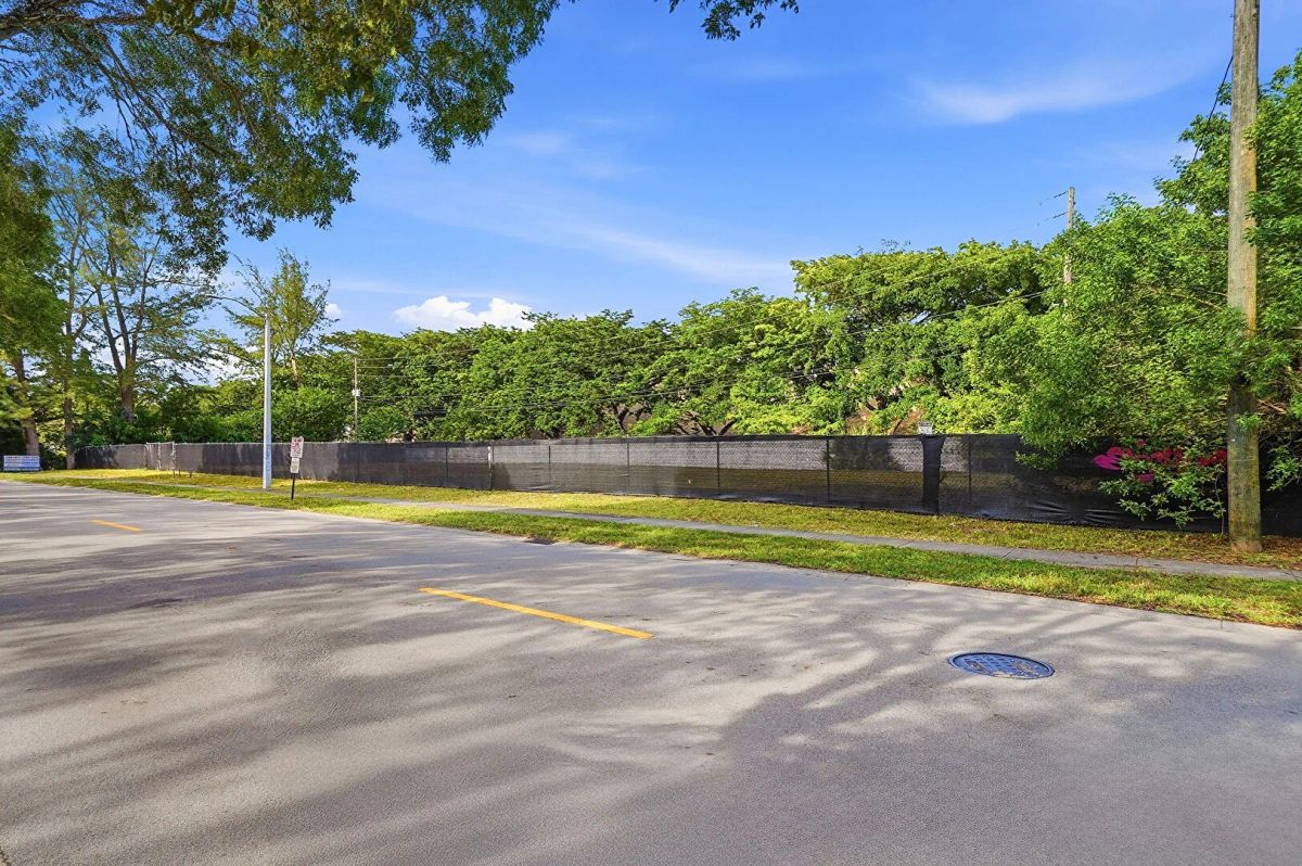 Vacant, Entitled Residential Property in Miramar, FL - Image 3