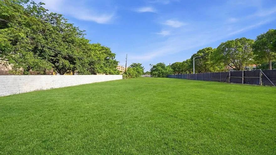 Decorative background for Vacant, Entitled Residential Property in Miramar, FL image 10