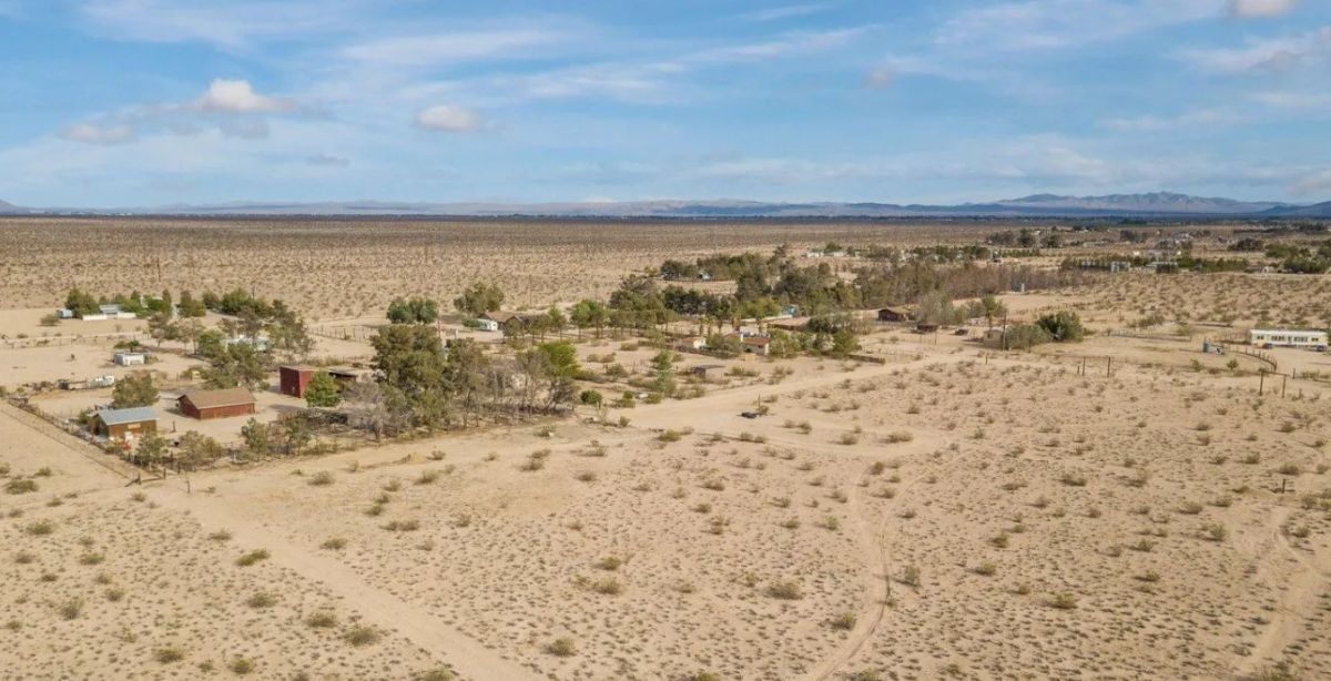 2.5 Acres Of Residential Land In Inyokern, CA - Image 3